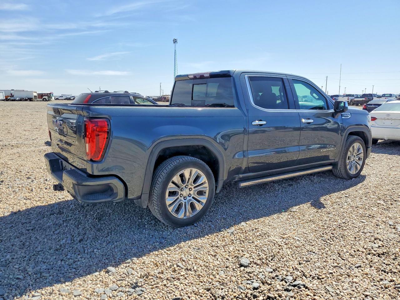 2020 GMC Sierra K1500 Denali - zdjęcie 3