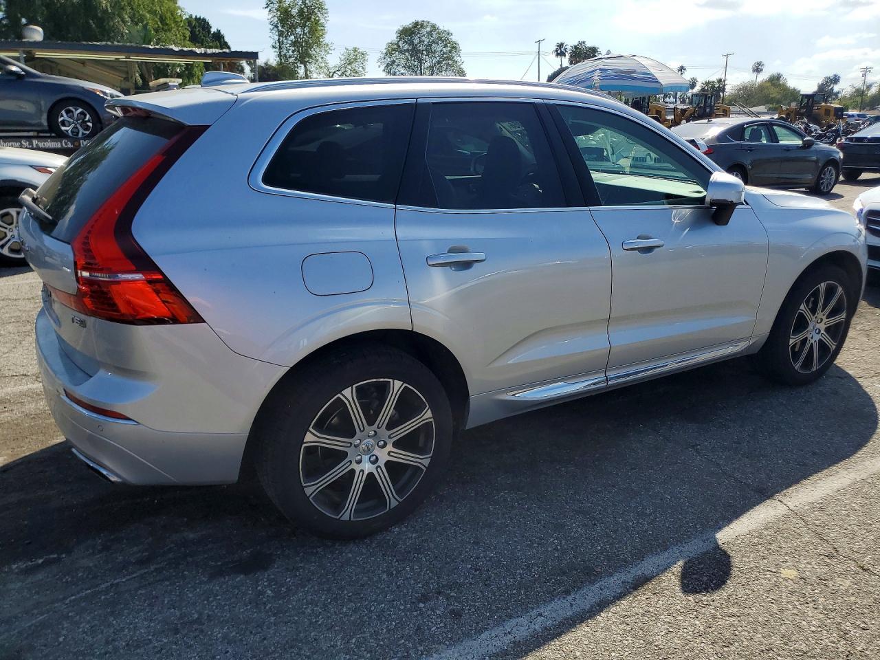 2021 Volvo Xc60 T5 Inscription - zdjęcie 3