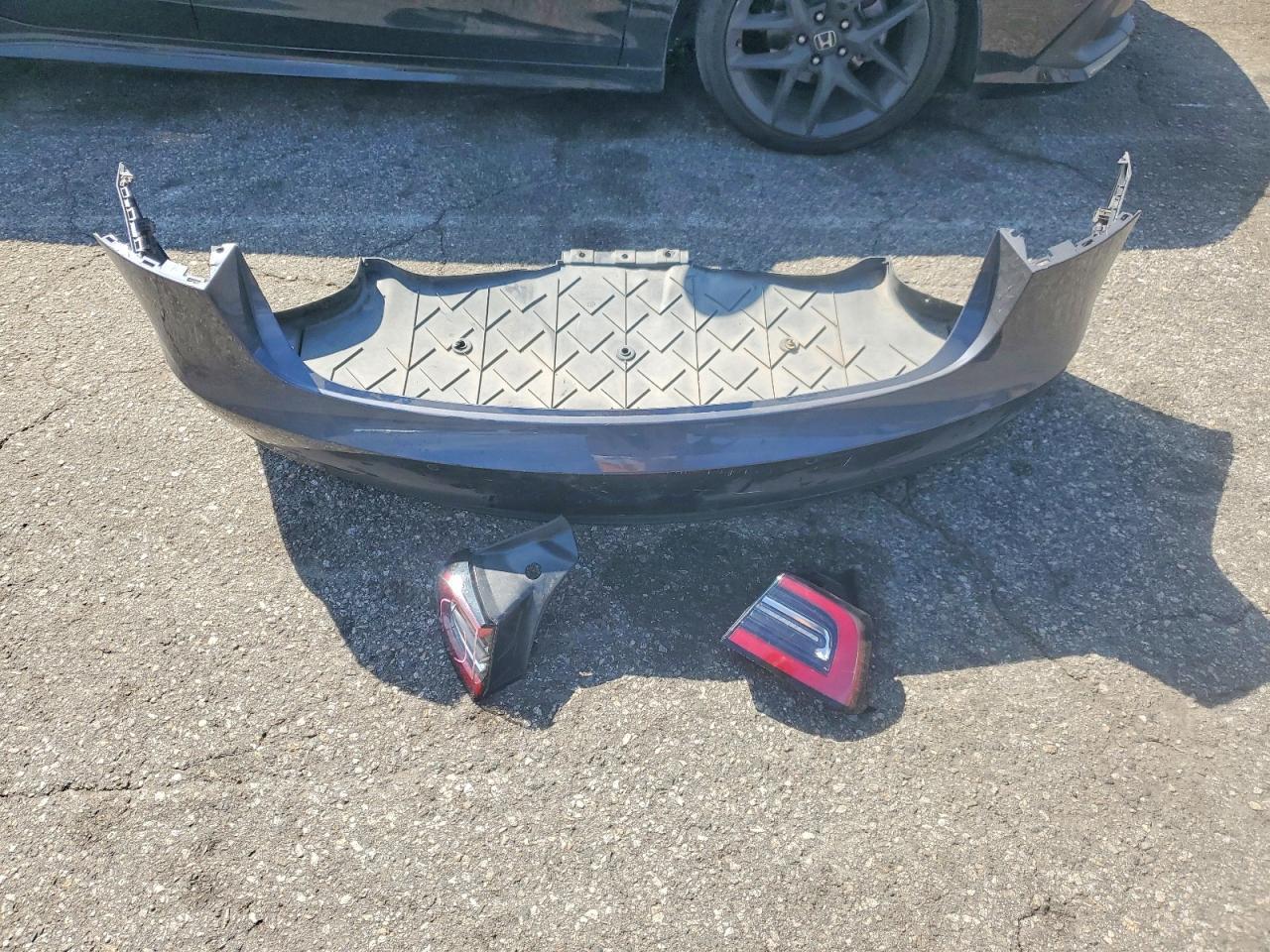 2018 Tesla Model 3 - zdjęcie 12