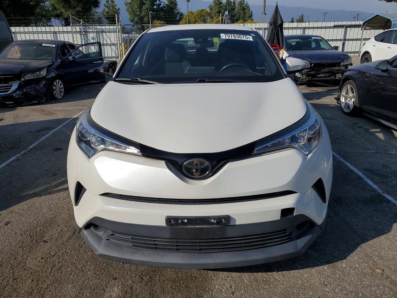 2018 Toyota C-Hr Xle - zdjęcie 5