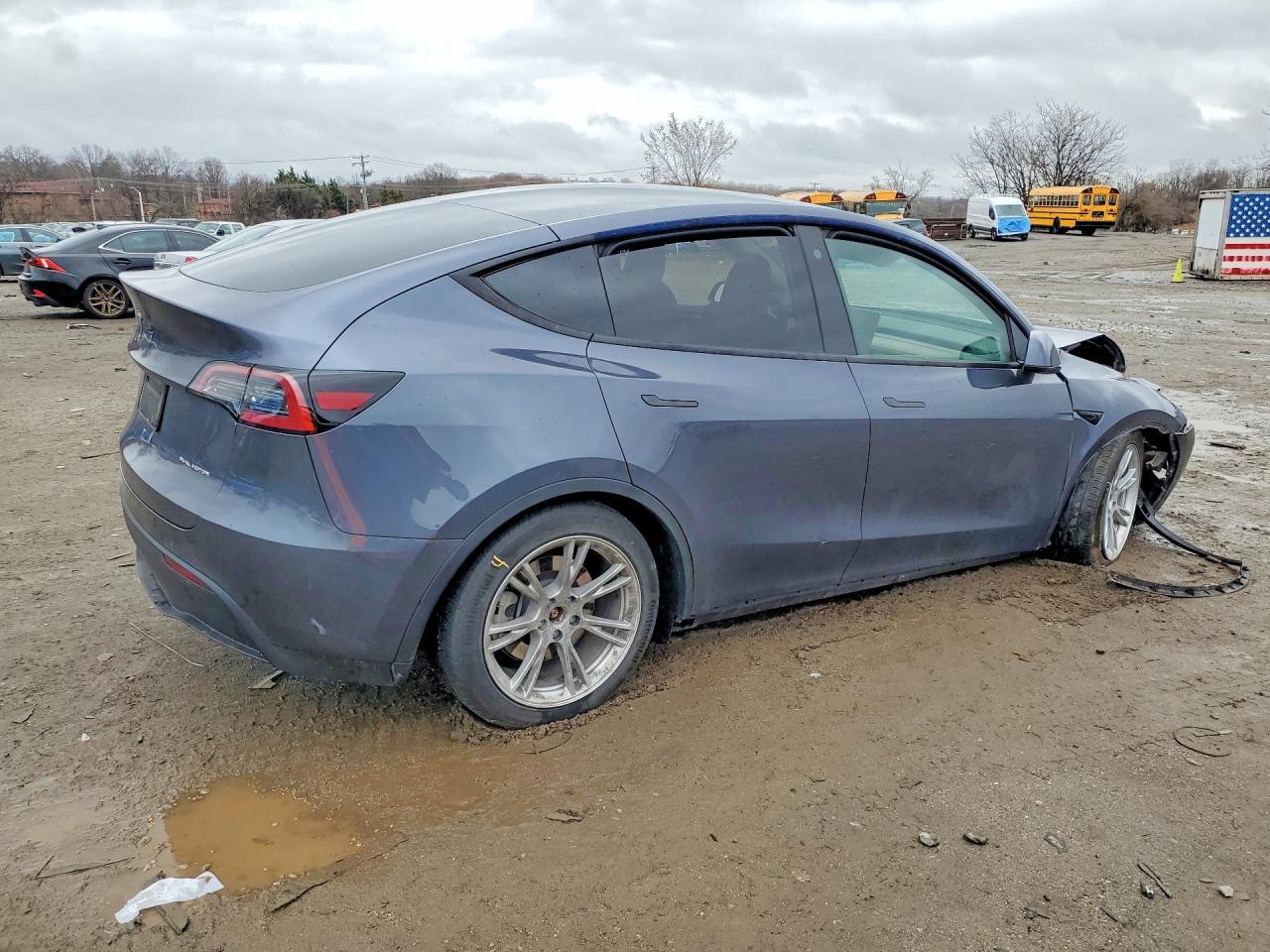 2023 Tesla Model Y - zdjęcie 3