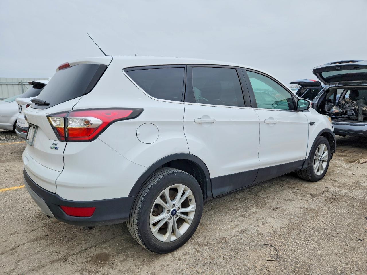 2017 Ford Escape Se - zdjęcie 3