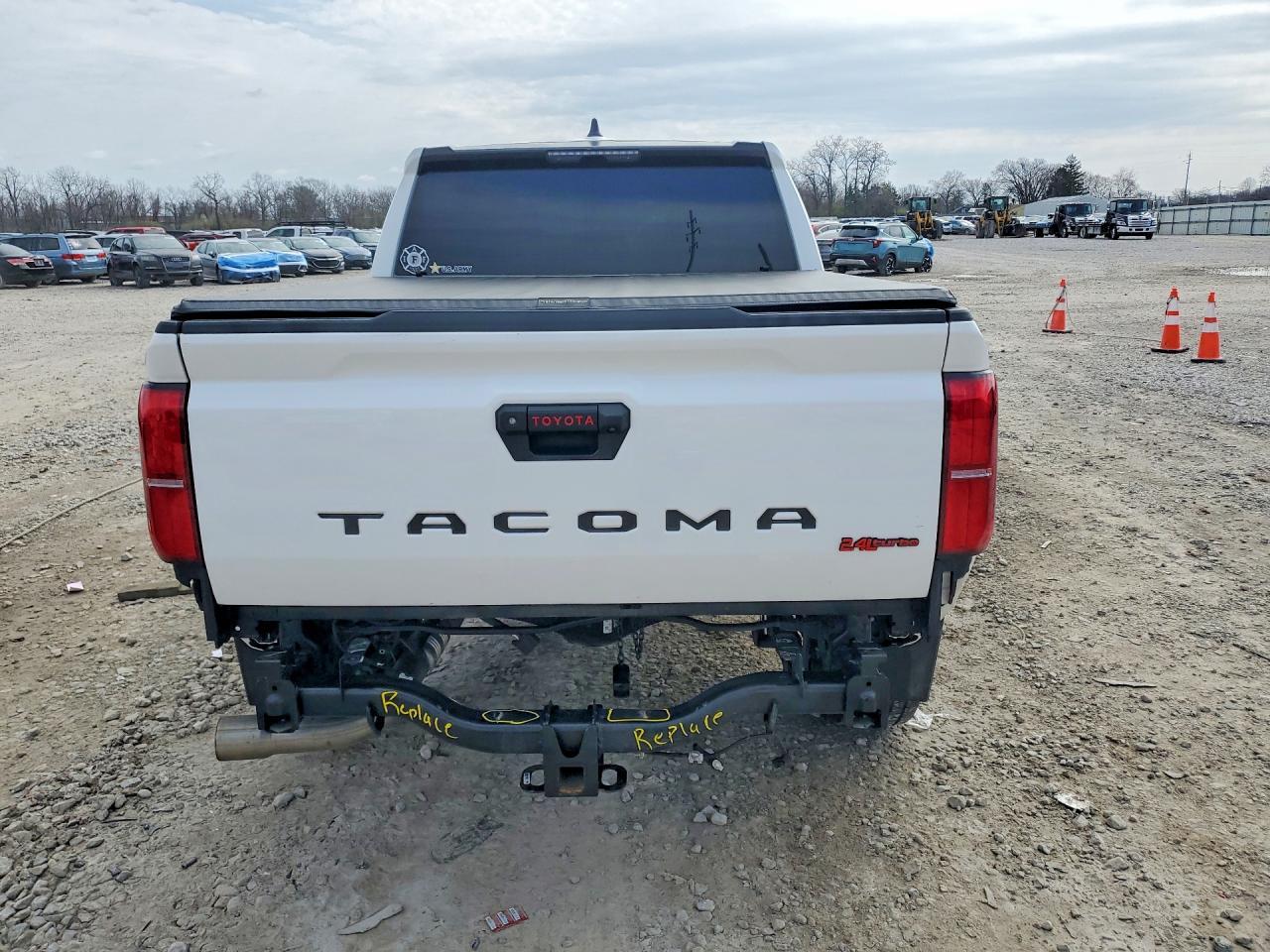 2024 Toyota Tacoma - zdjęcie 6