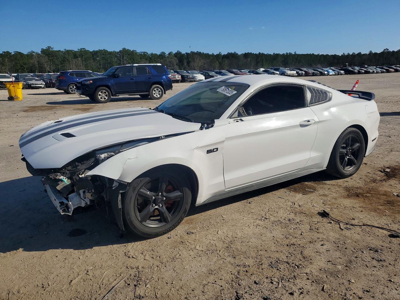 2018 Ford Mustang - zdjęcie główne