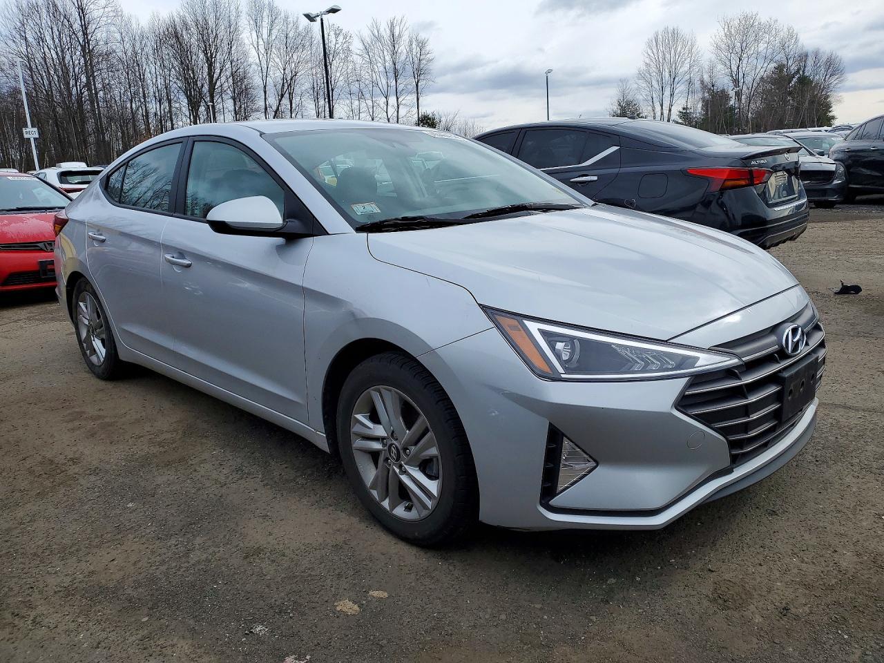 2019 Hyundai Elantra Sel - zdjęcie 4