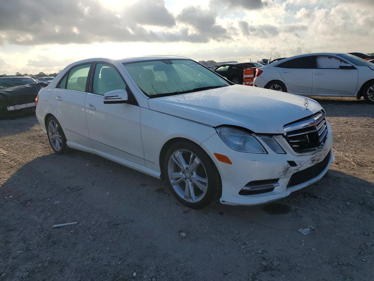 2013 Mercedes-Benz E 350 - zdjęcie 4