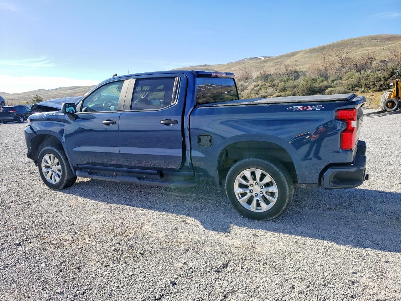 2021 Chevrolet Silverado K1500 Custom - zdjęcie 2