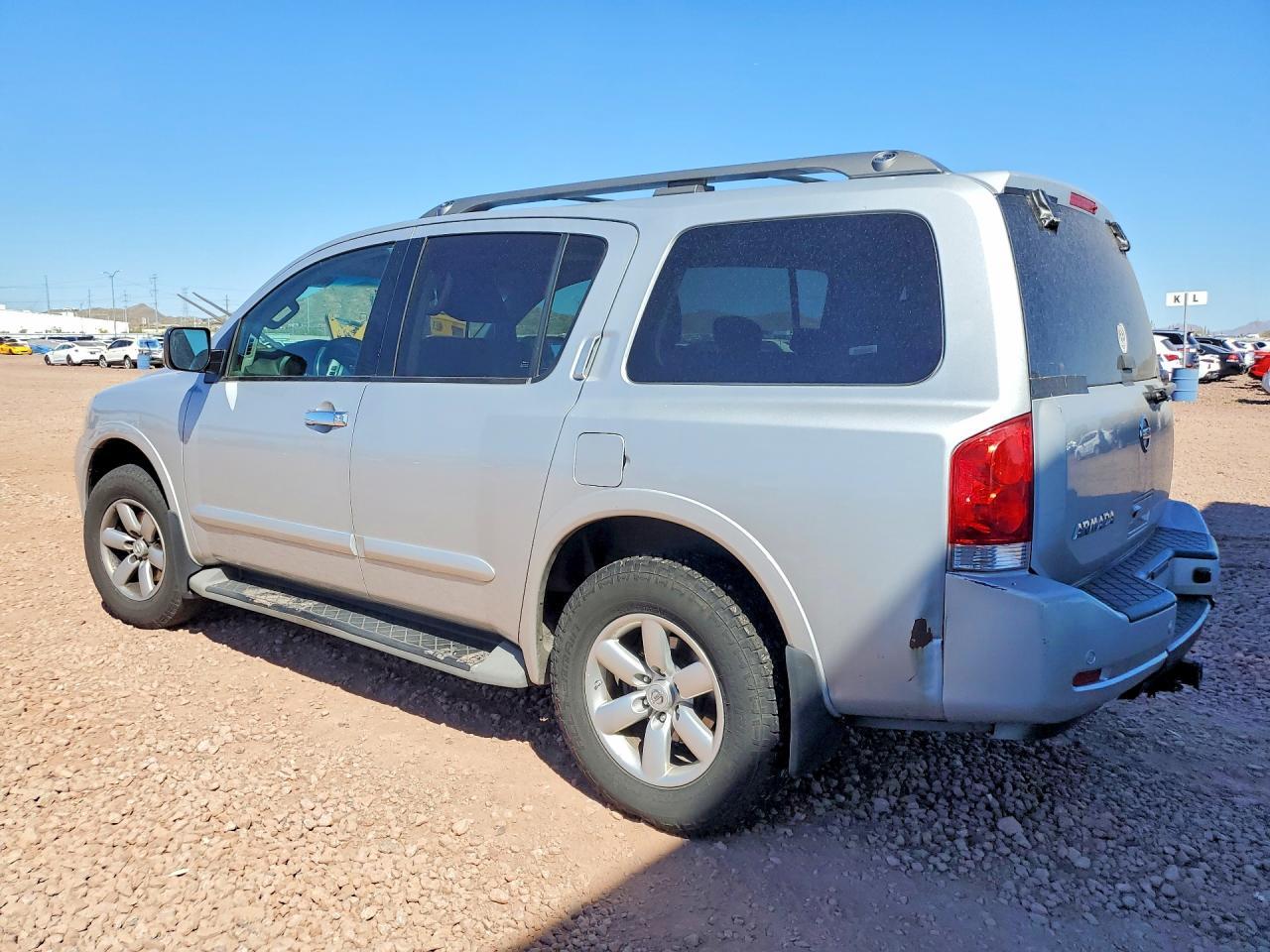 2015 Nissan Armada Sv - zdjęcie 2