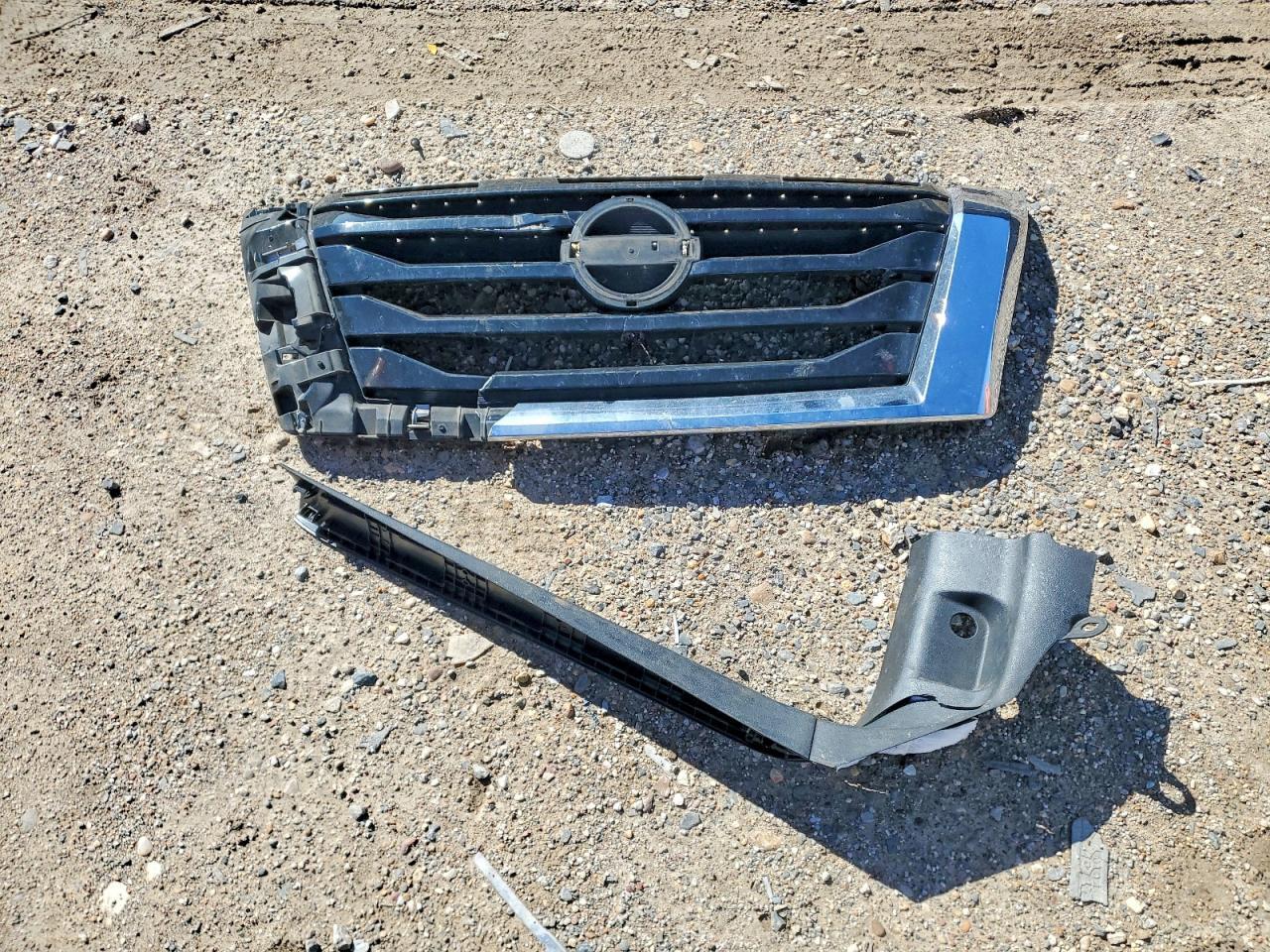 2022 Nissan Pathfinder Sv - zdjęcie 13