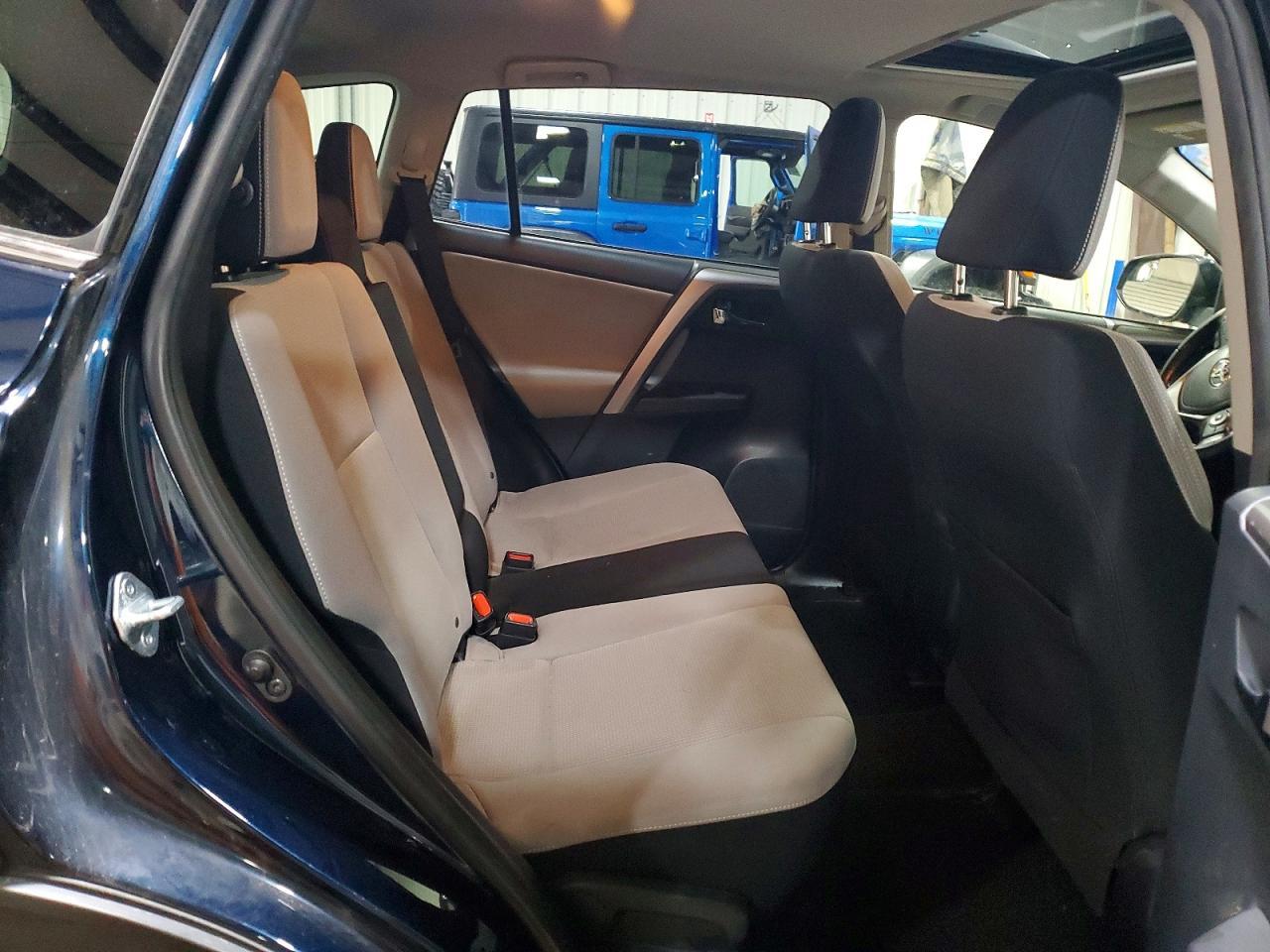 2017 Toyota Rav4 Xle - zdjęcie 11