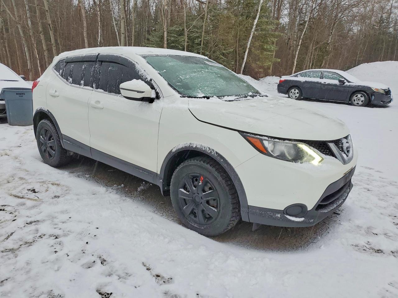 2017 Nissan Rogue Sport S - zdjęcie 4