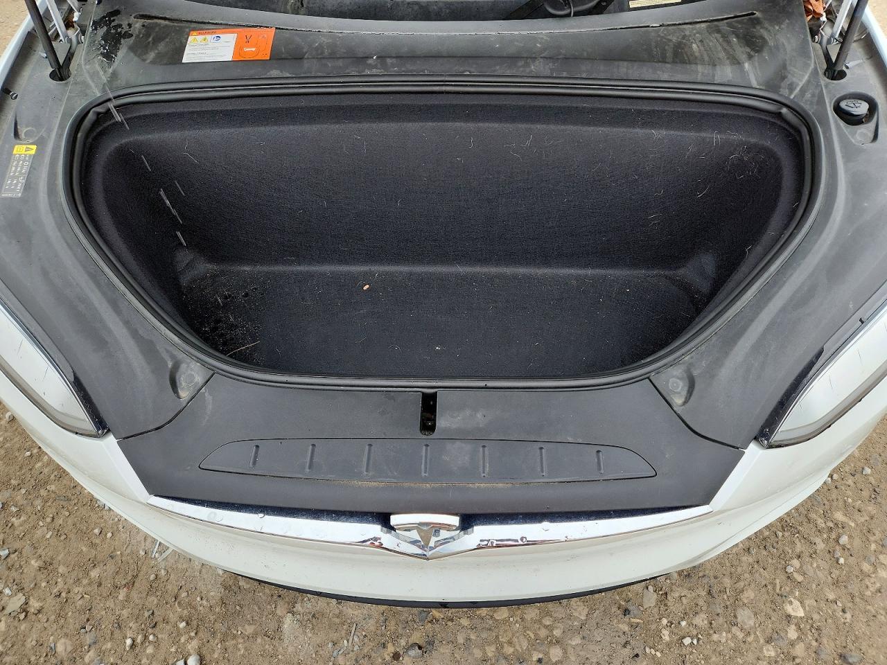 2018 Tesla Model X - zdjęcie 12