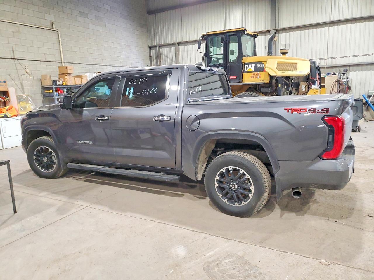 2024 Toyota Tundra Limited - zdjęcie 2