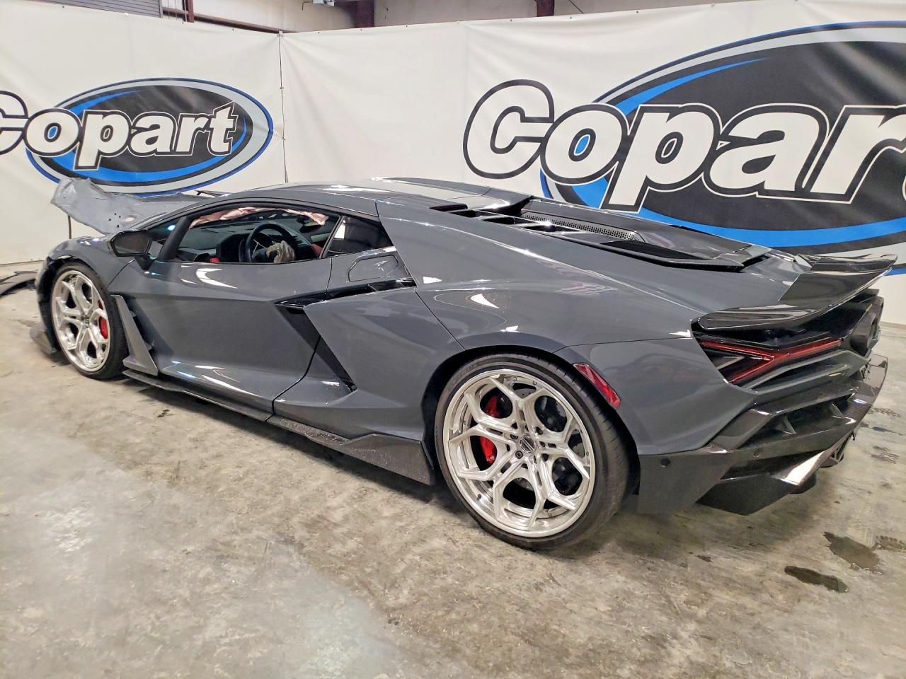 2024 Lamborghini Revuelto - zdjęcie 2