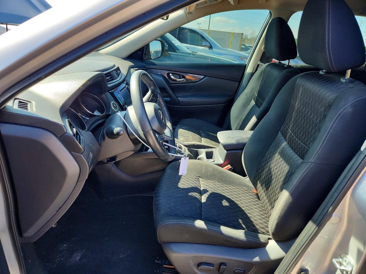 2020 Nissan Rogue Sv - zdjęcie główne