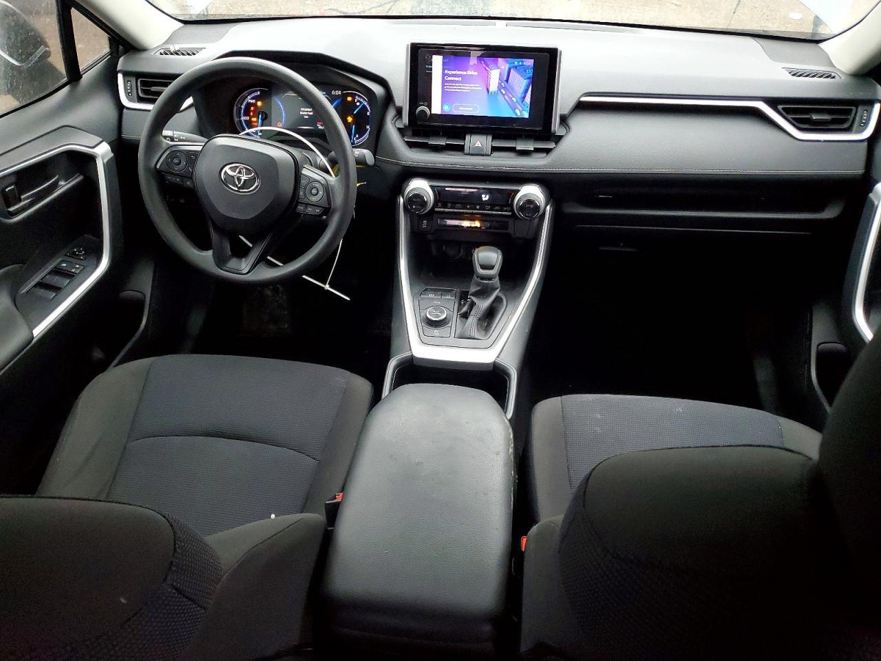 2025 Toyota Rav4 - zdjęcie 8