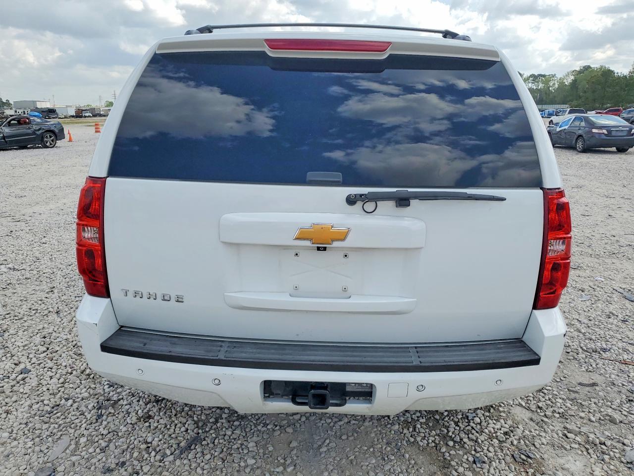2014 Chevrolet Tahoe C1500 Ls - zdjęcie 6