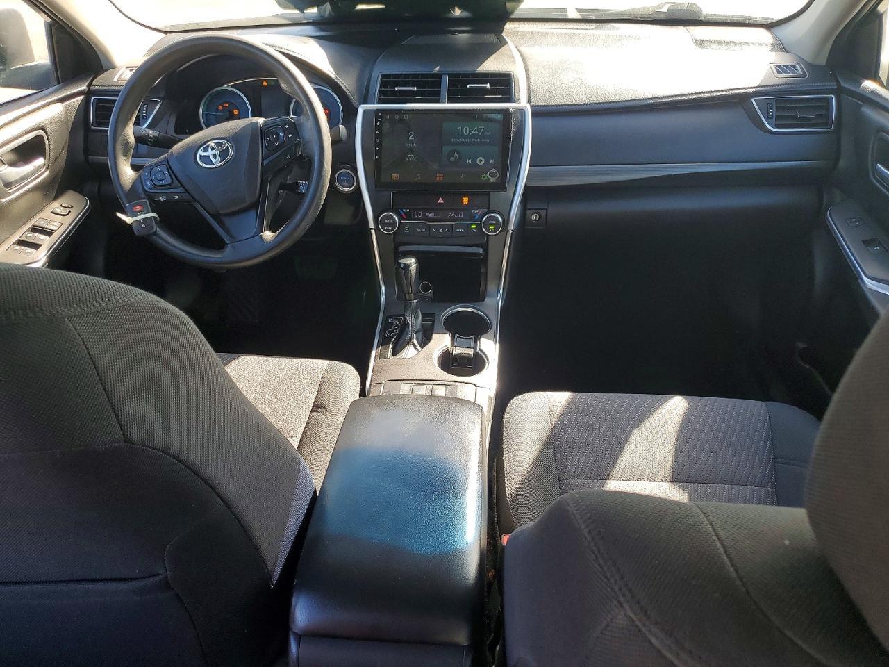 2016 Toyota Camry Hybrid Le - zdjęcie 8