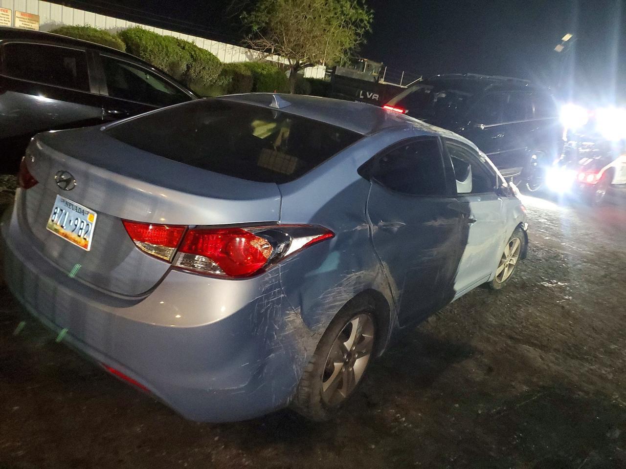 2013 Hyundai Elantra Gls - zdjęcie 3