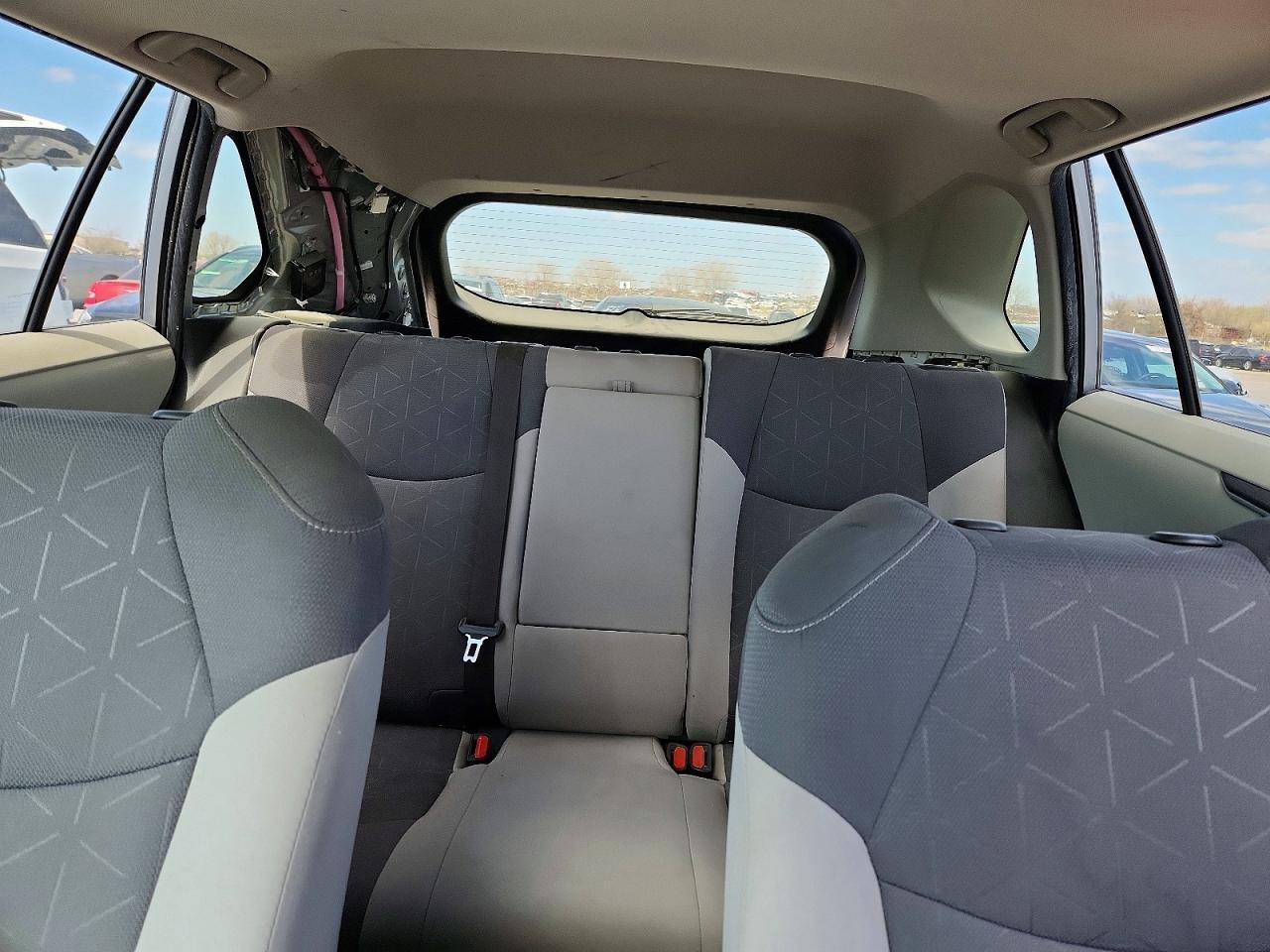 2019 Toyota Rav4 Xle - zdjęcie 10