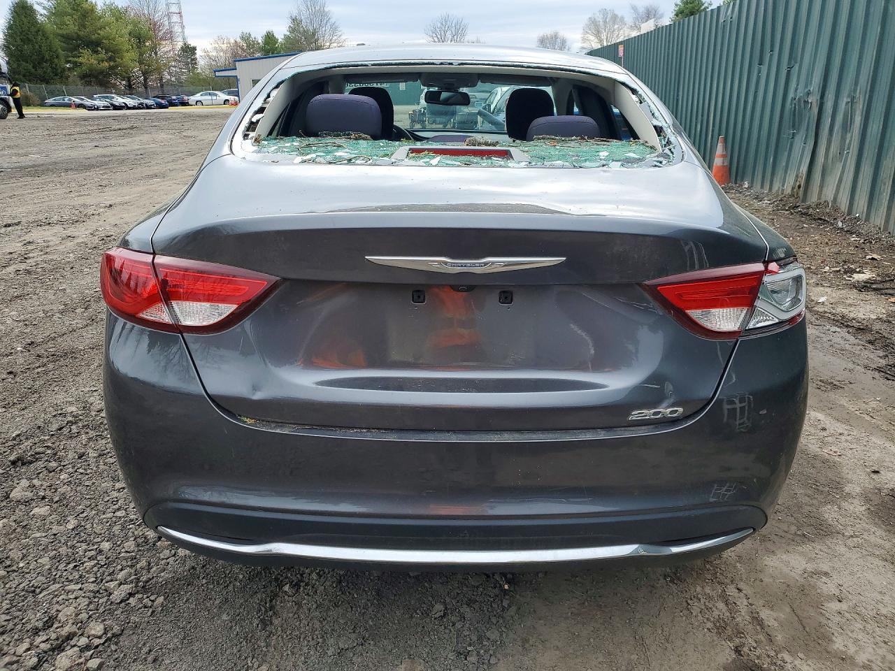 2015 Chrysler 200 Limited - zdjęcie 6
