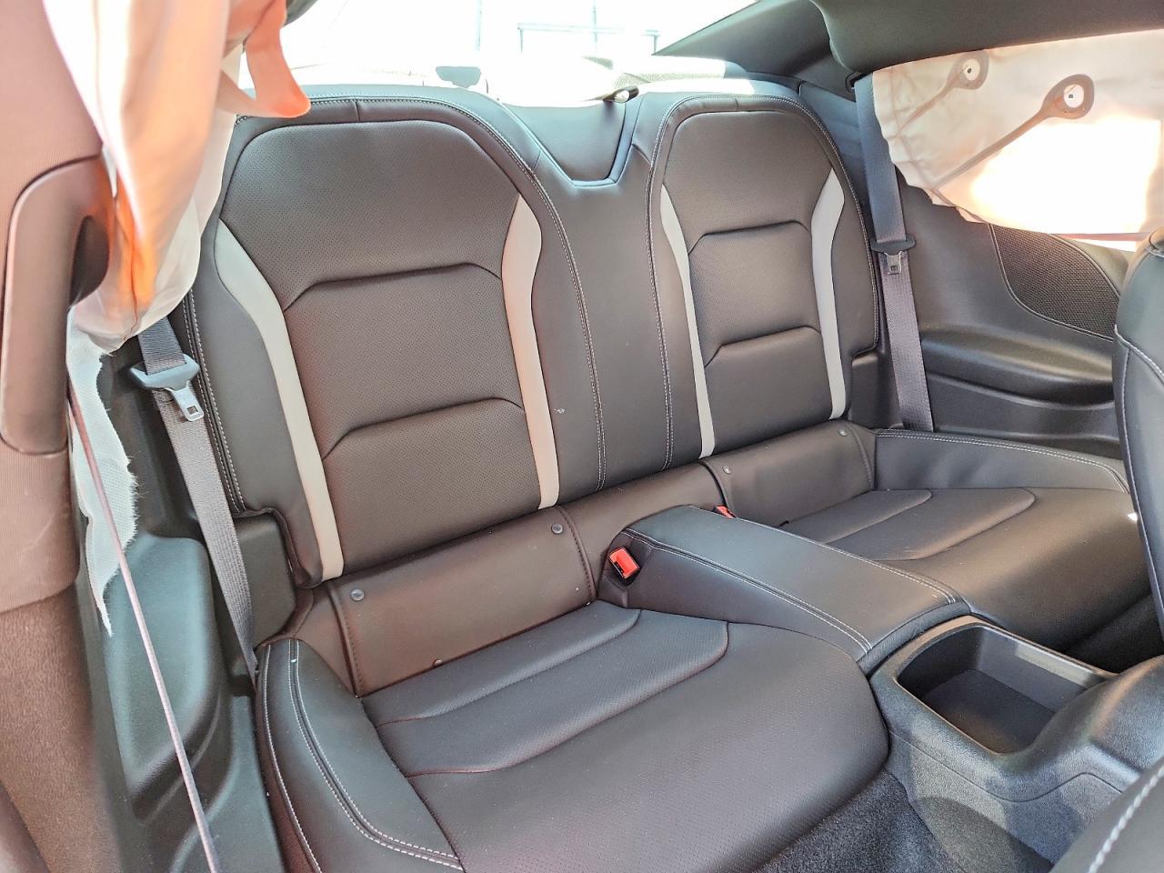 2023 Chevrolet Camaro Lt - zdjęcie 10