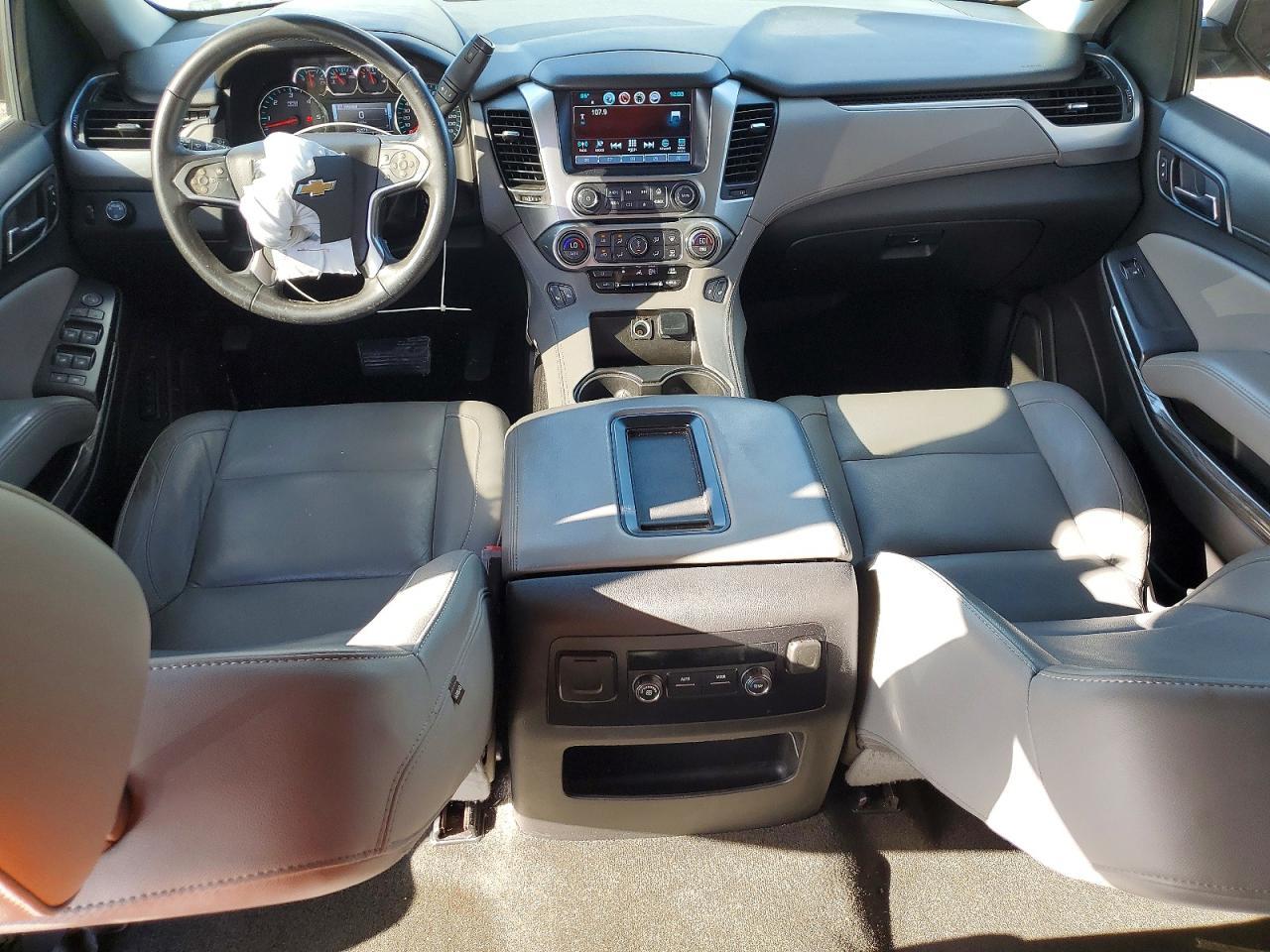 2018 Chevrolet Tahoe C1500 Lt - zdjęcie 8