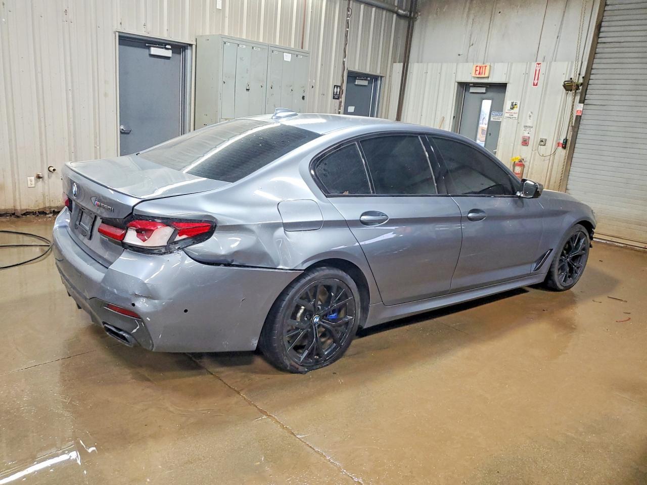 2021 BMW M550Xi - zdjęcie 3