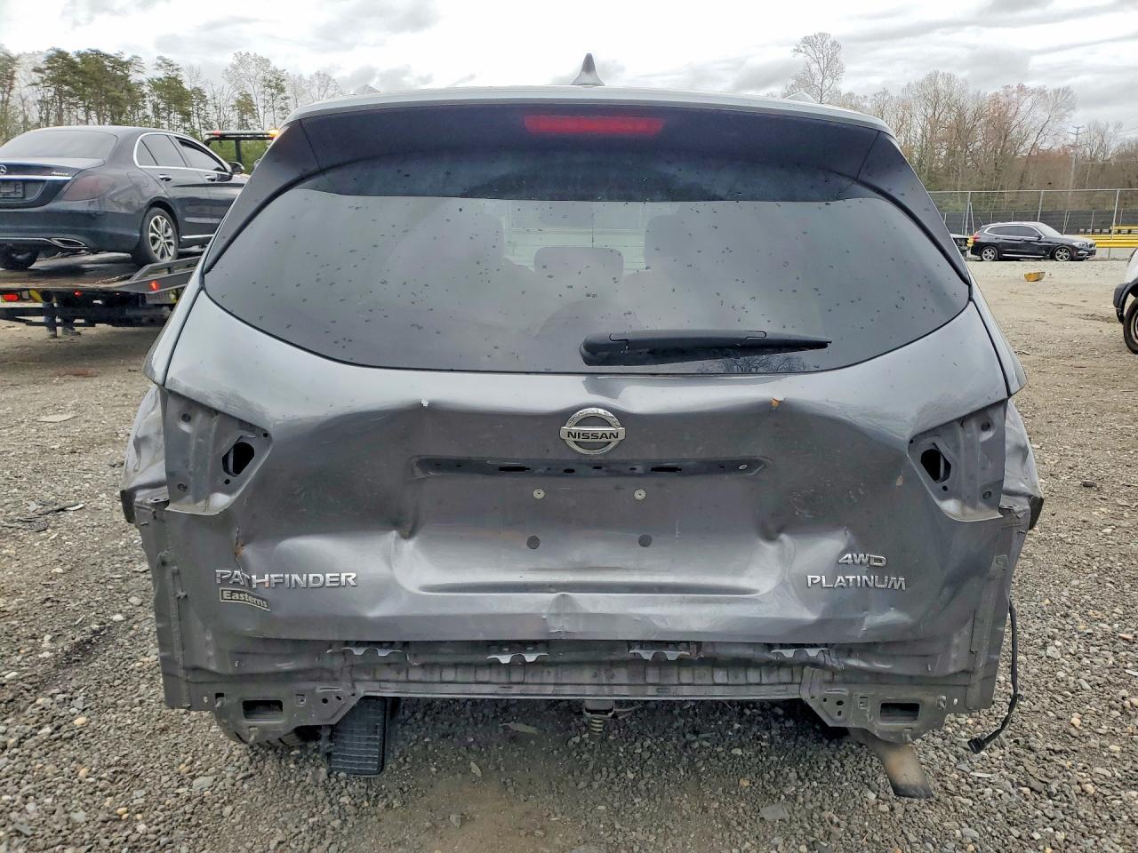 2019 Nissan Pathfinder Platinum - zdjęcie 6