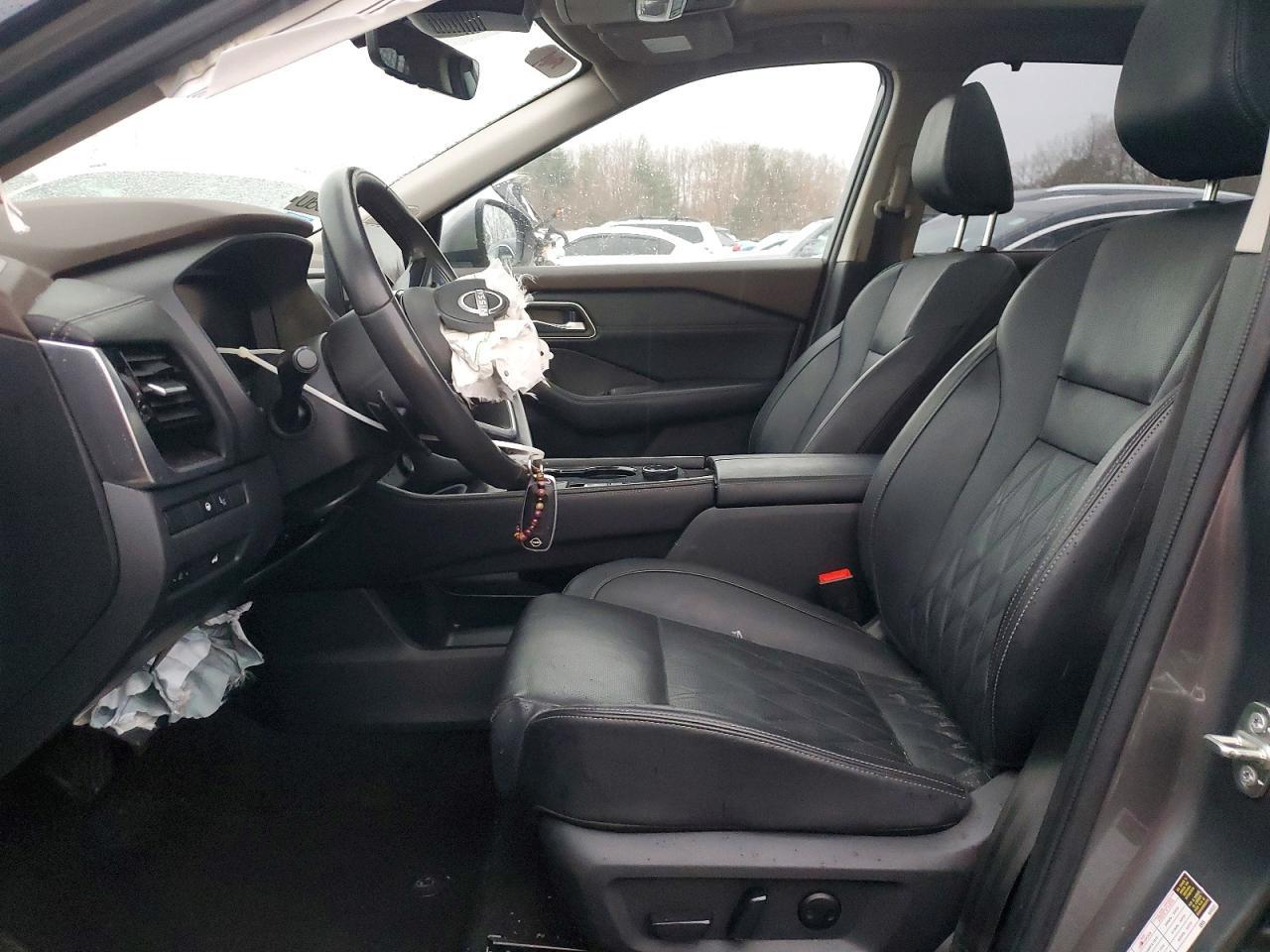 2023 Nissan Rogue Platinum - zdjęcie 7