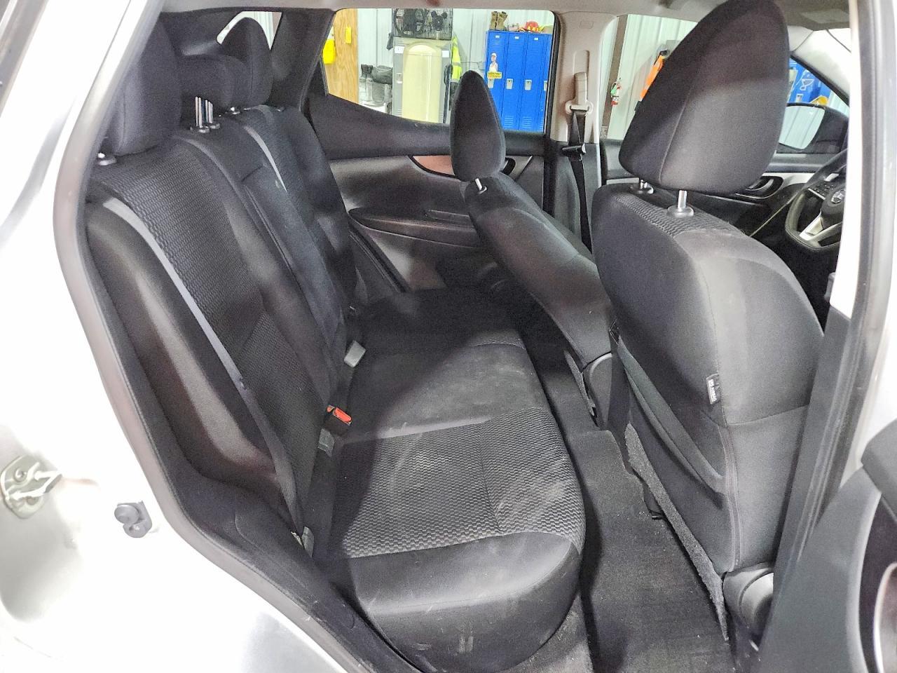 2019 Nissan Rogue Sport S - zdjęcie 10