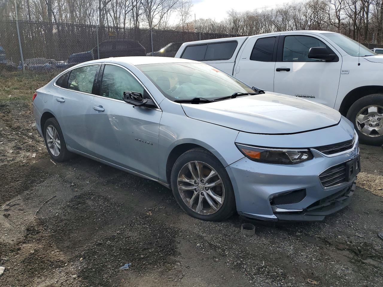 2017 Chevrolet Malibu Lt - zdjęcie 4