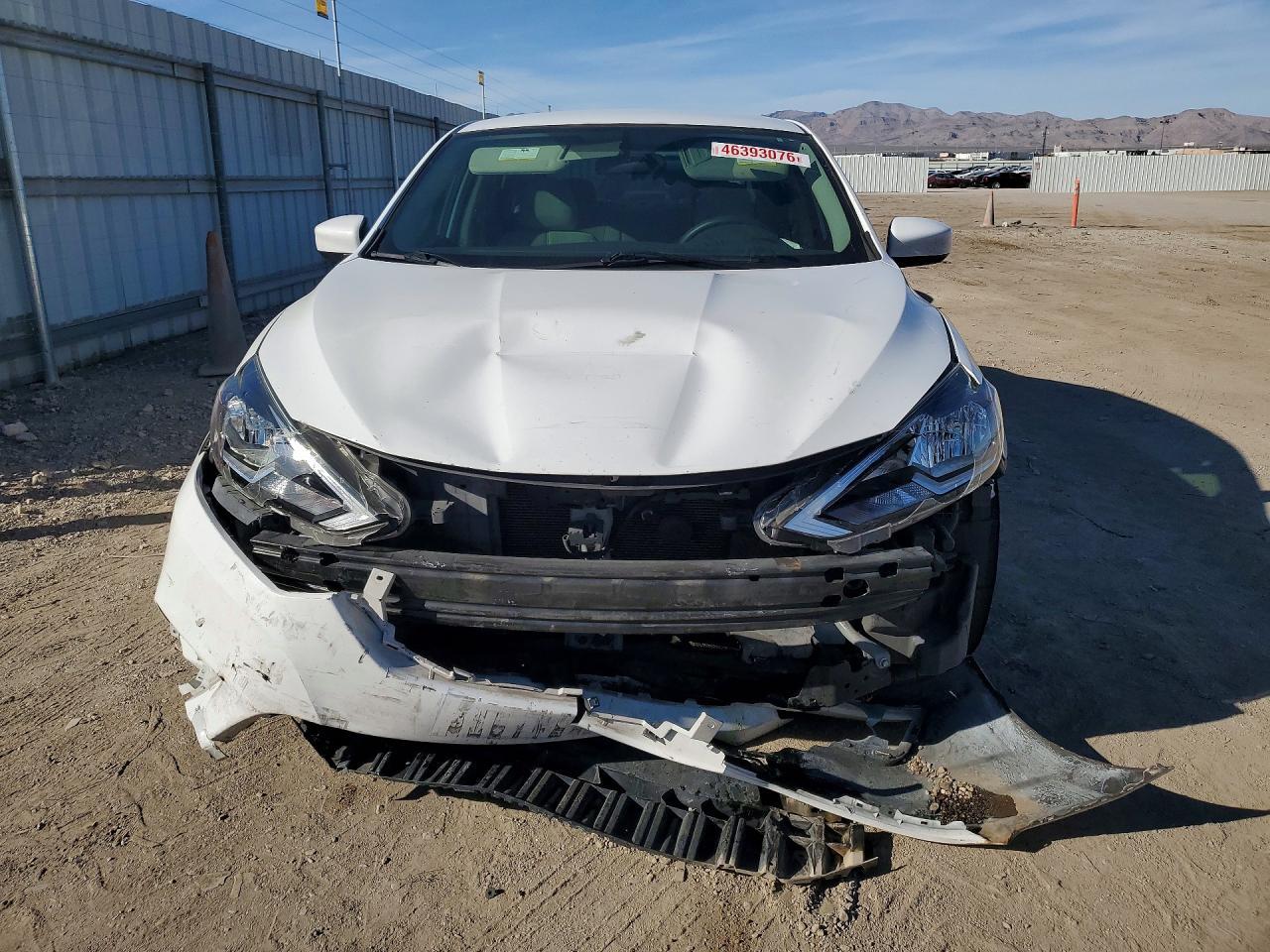 2017 Nissan Sentra S - zdjęcie 5