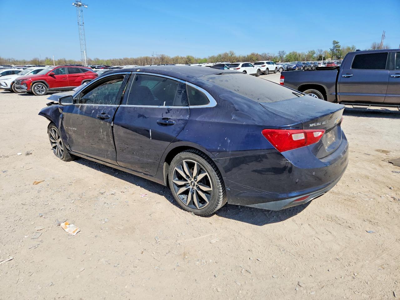 2016 Chevrolet Malibu - zdjęcie 2