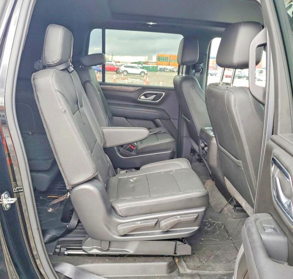 2021 Chevrolet Suburban K1500 Lt - zdjęcie 11