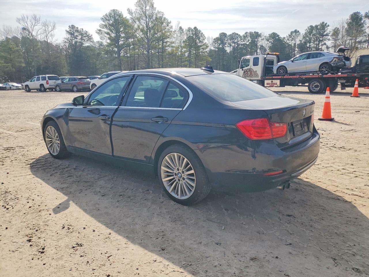 2013 BMW 328 I - zdjęcie 2