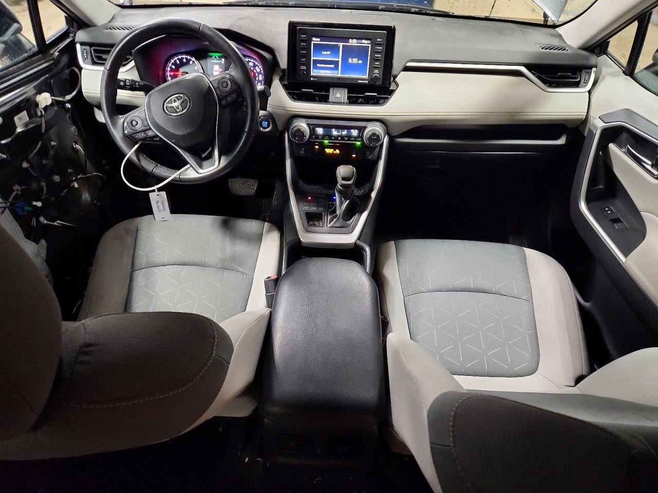 2020 Toyota Rav4 Xle - zdjęcie 8