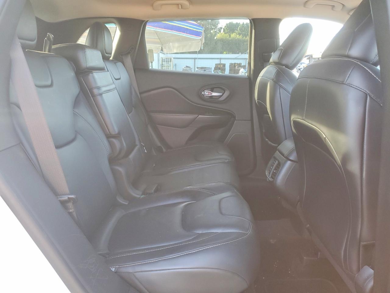 2016 Jeep Cherokee Limited - zdjęcie 11