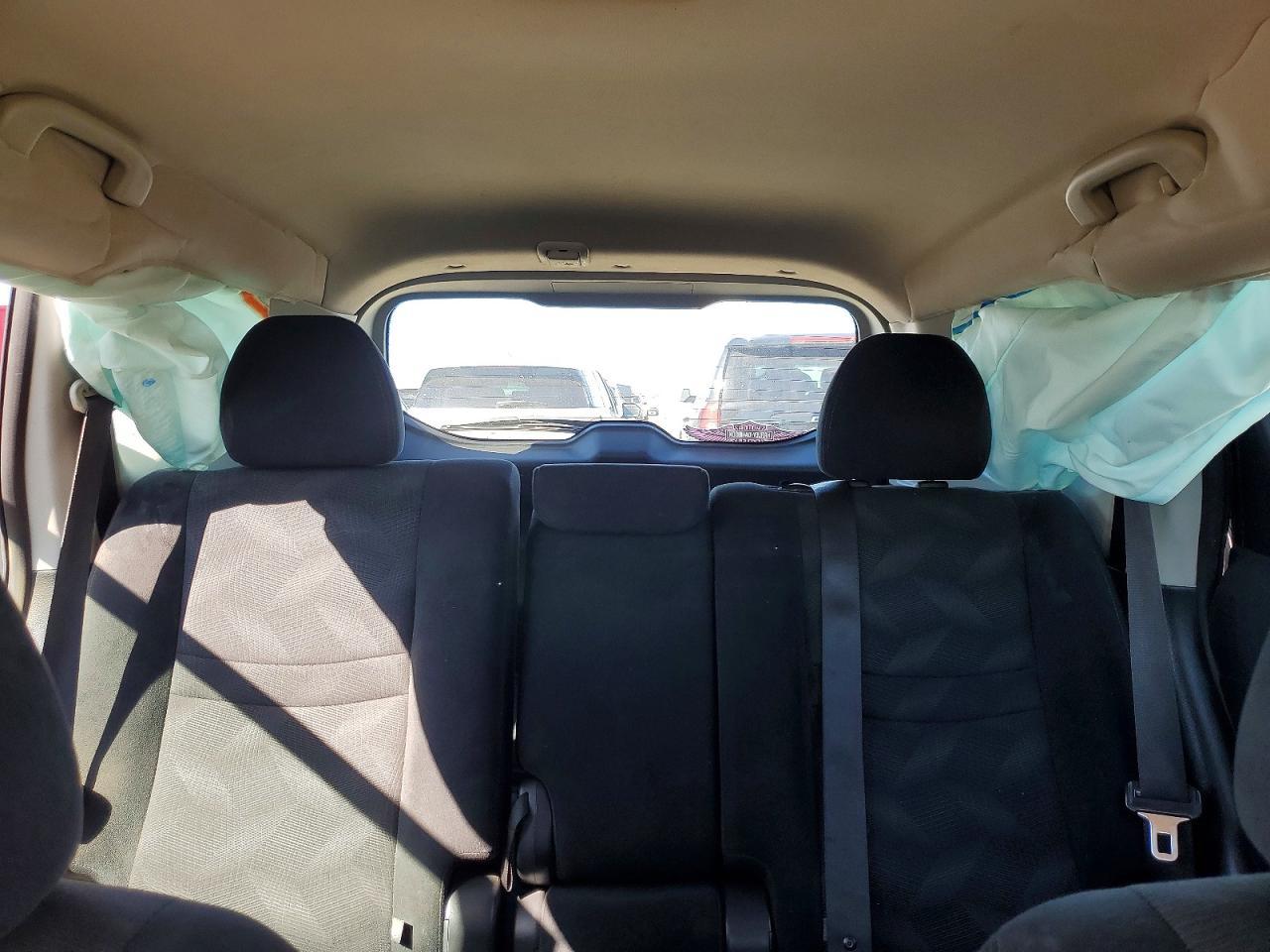 2016 Nissan Rogue S - zdjęcie 10