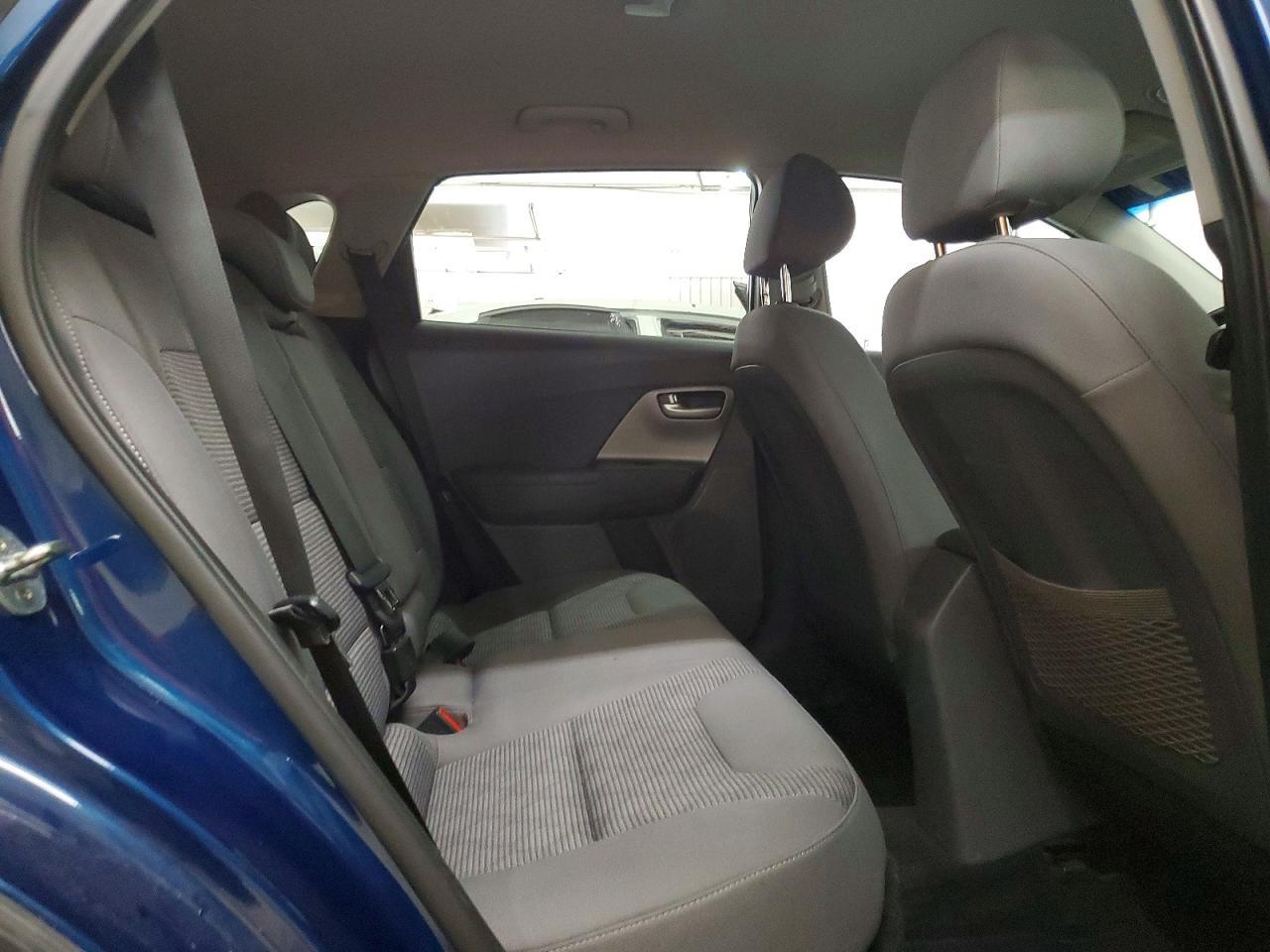 2017 Kia Niro Lx - zdjęcie 11