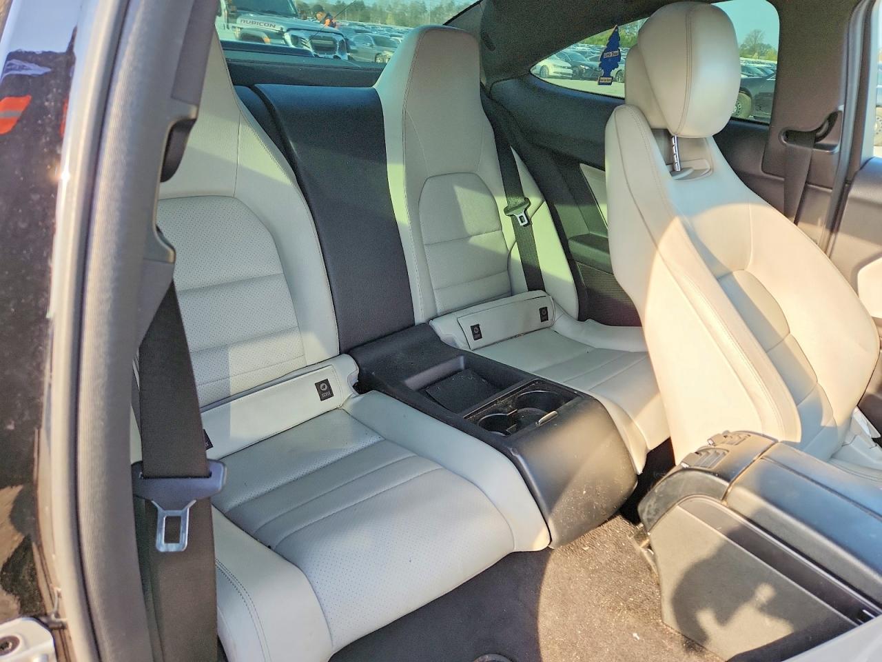 2015 Mercedes-Benz C 250 - zdjęcie 10