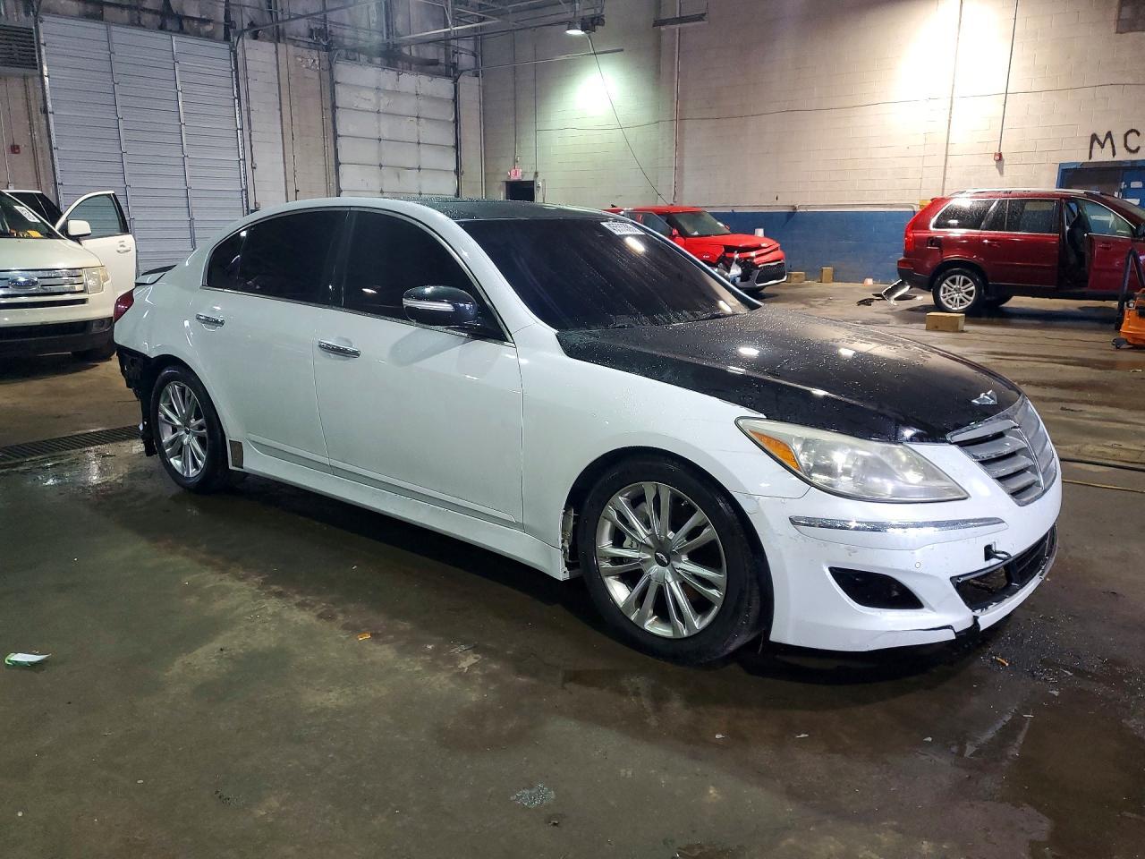 2014 Hyundai Genesis 3.8L - zdjęcie 4