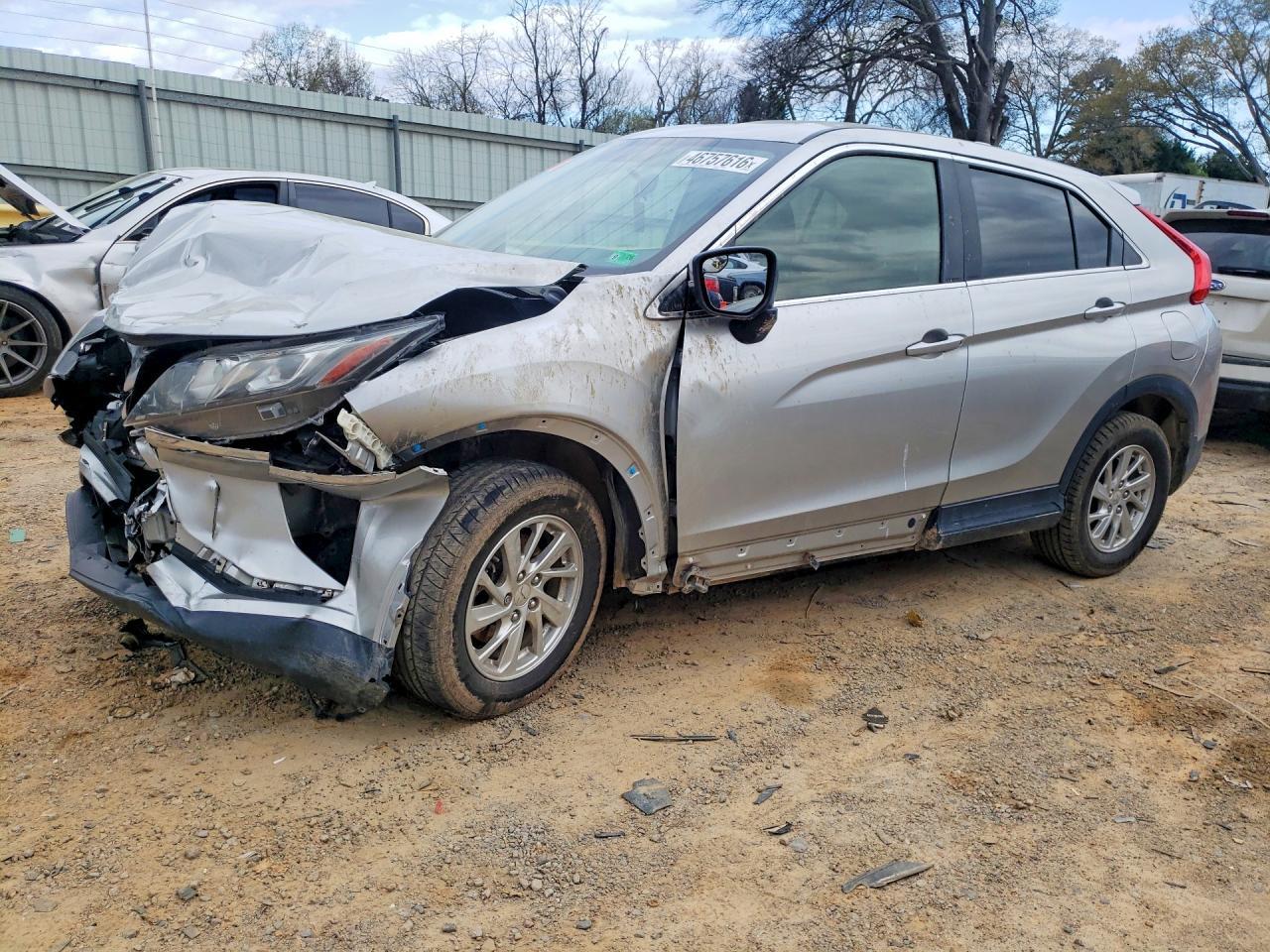 2019 Mitsubishi Eclipse Cross Es - zdjęcie główne