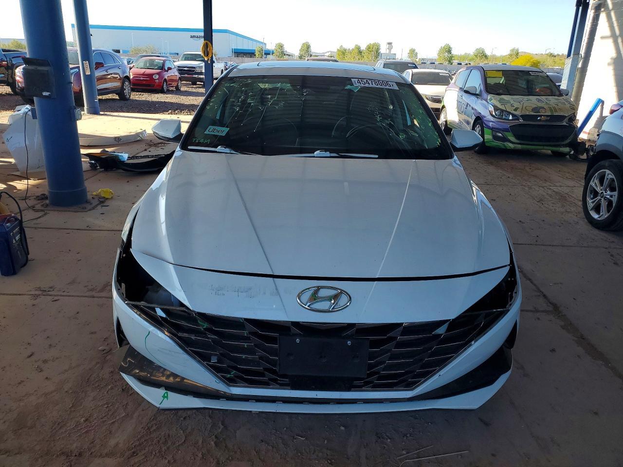 2022 Hyundai Elantra Limited - zdjęcie 5