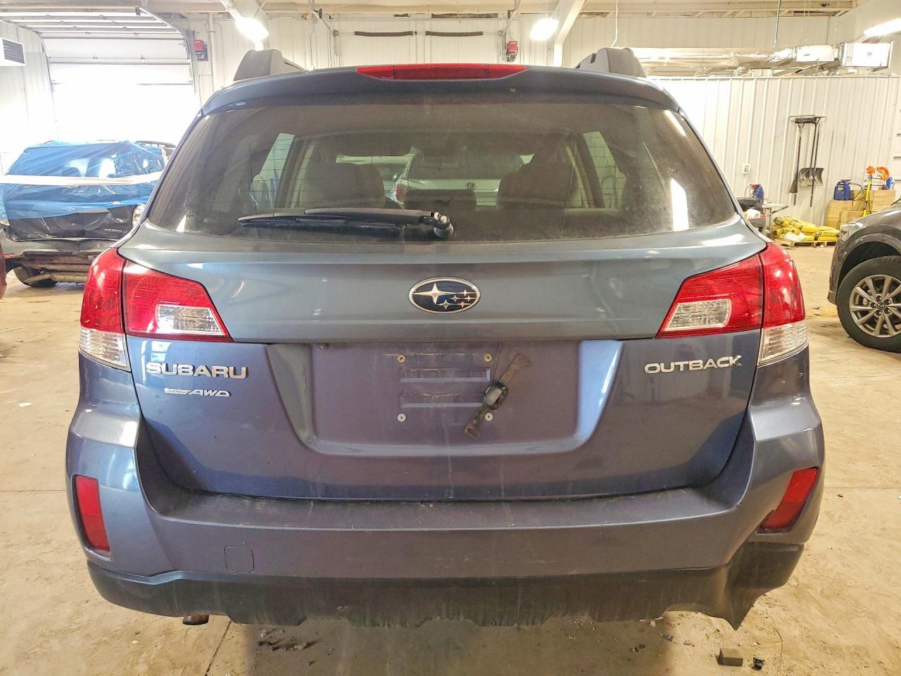 2014 Subaru Outback 2.5I - zdjęcie 6