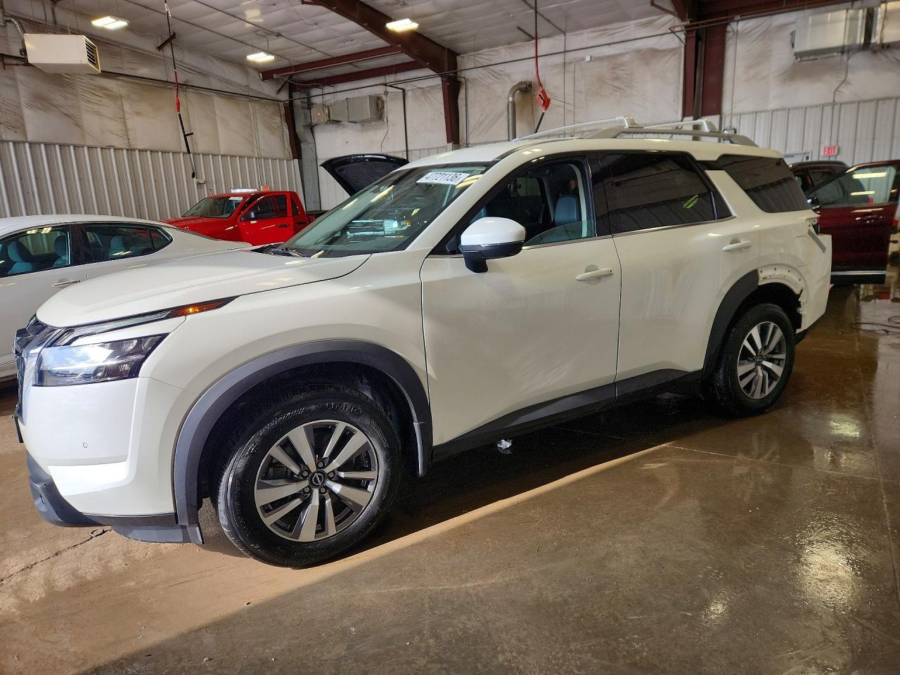 2022 Nissan Pathfinder Sl - zdjęcie główne