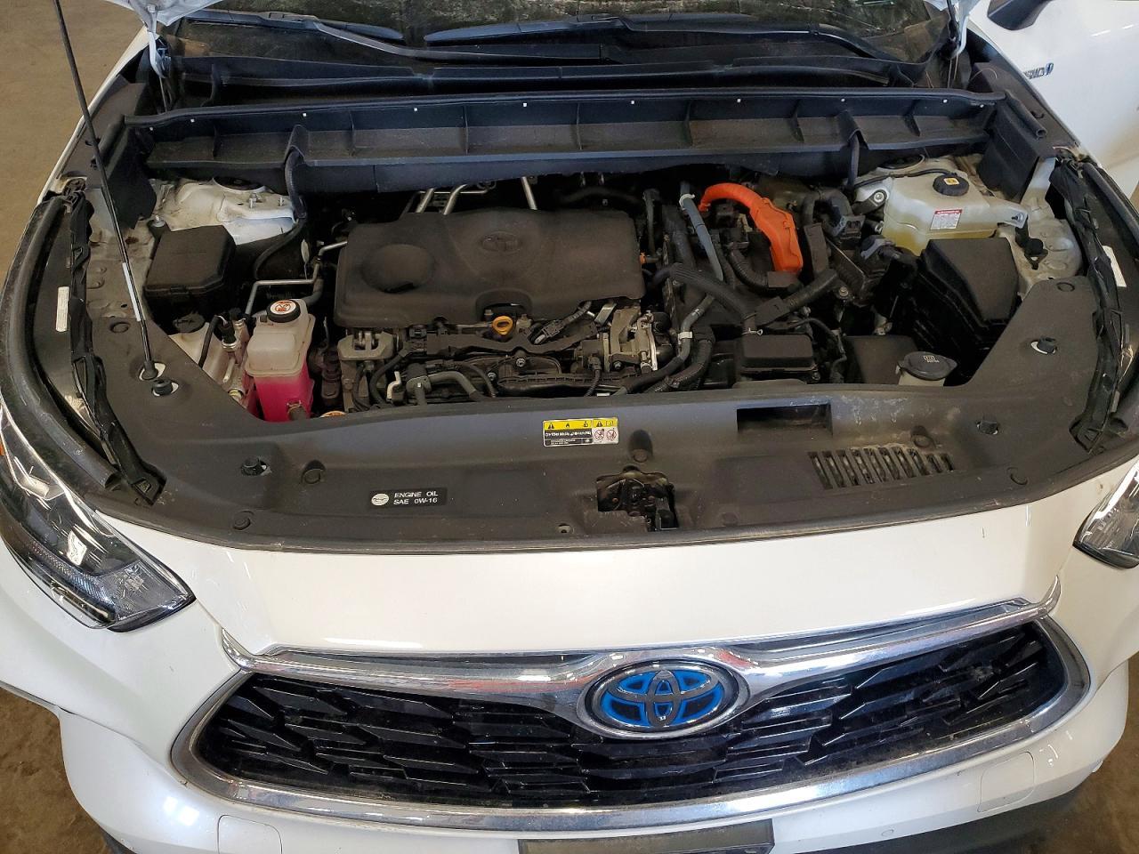 2021 Toyota Highlander Hybrid Limited - zdjęcie 12