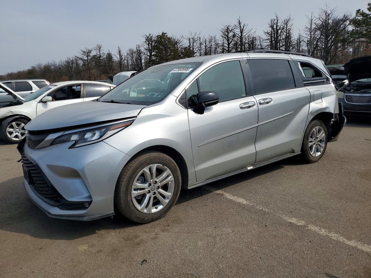 2022 Toyota Sienna Xse 7-Passenger - zdjęcie główne