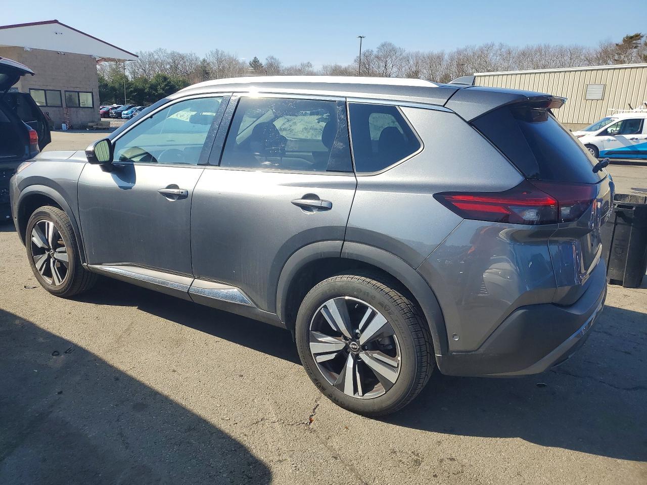 2023 Nissan Rogue Sl - zdjęcie 2