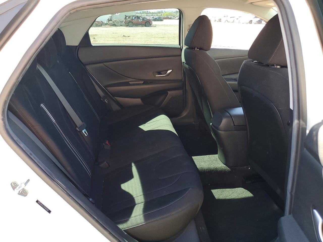 2023 Hyundai Elantra Sel - zdjęcie 10